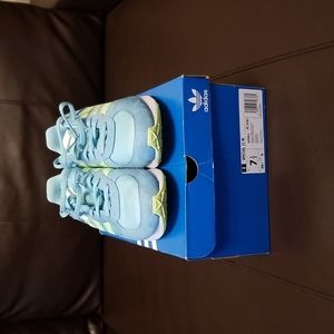 Gently Worn Adidas Hazsky Originals in Box